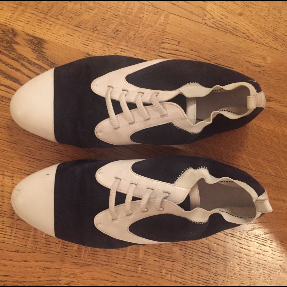 CHANEL slip on flats  Size 38